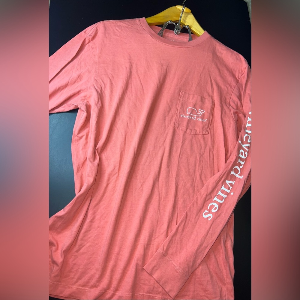 Vineyard Vines Long Sleeve Pinky/Coral Shirt With Whale  Size Small EUC